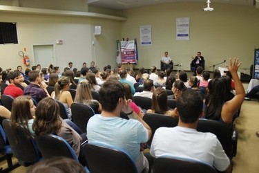 Experiência profissional é destaque na abertura do curso de Ciências Contábeis da Unifebe