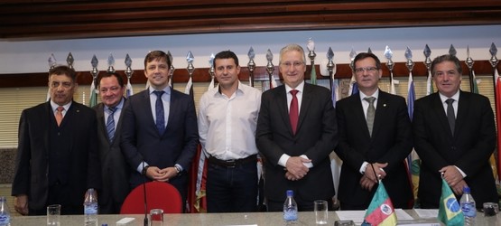 Prefeito de Balneário Camboriú participa de Plenária do CFC