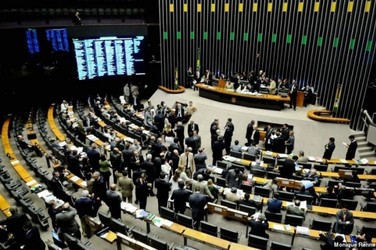 Congresso deve derrubar veto e reincluir pequenos negócios no Simples Nacional