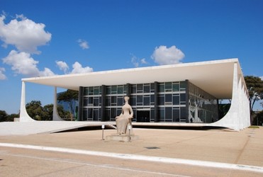 Sebrae e organizações dos setores de Comércio e Serviços vão ao STF contra a Substituição Tributária