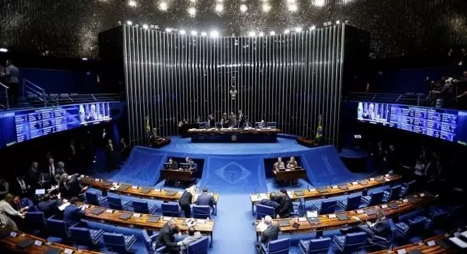 Senado aprova medidas de socorro aos estados e municípios