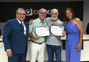 Reunião Plenária do CRCSC homenageia profissionais com 70 anos de idade