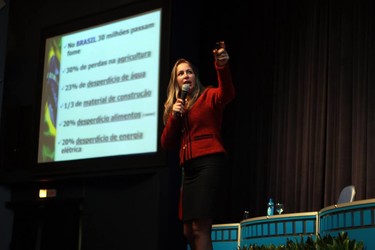 Encerramento do 11º Ececon  com palestras sobre panorama da profissão