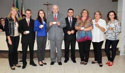 Presidente do TCE/SC recebe carteira como Técnico em Contabilidade